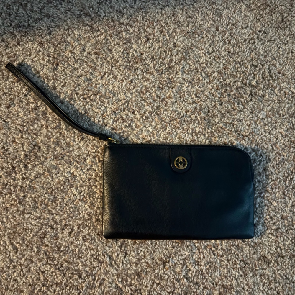 FOSSIL wristlet
